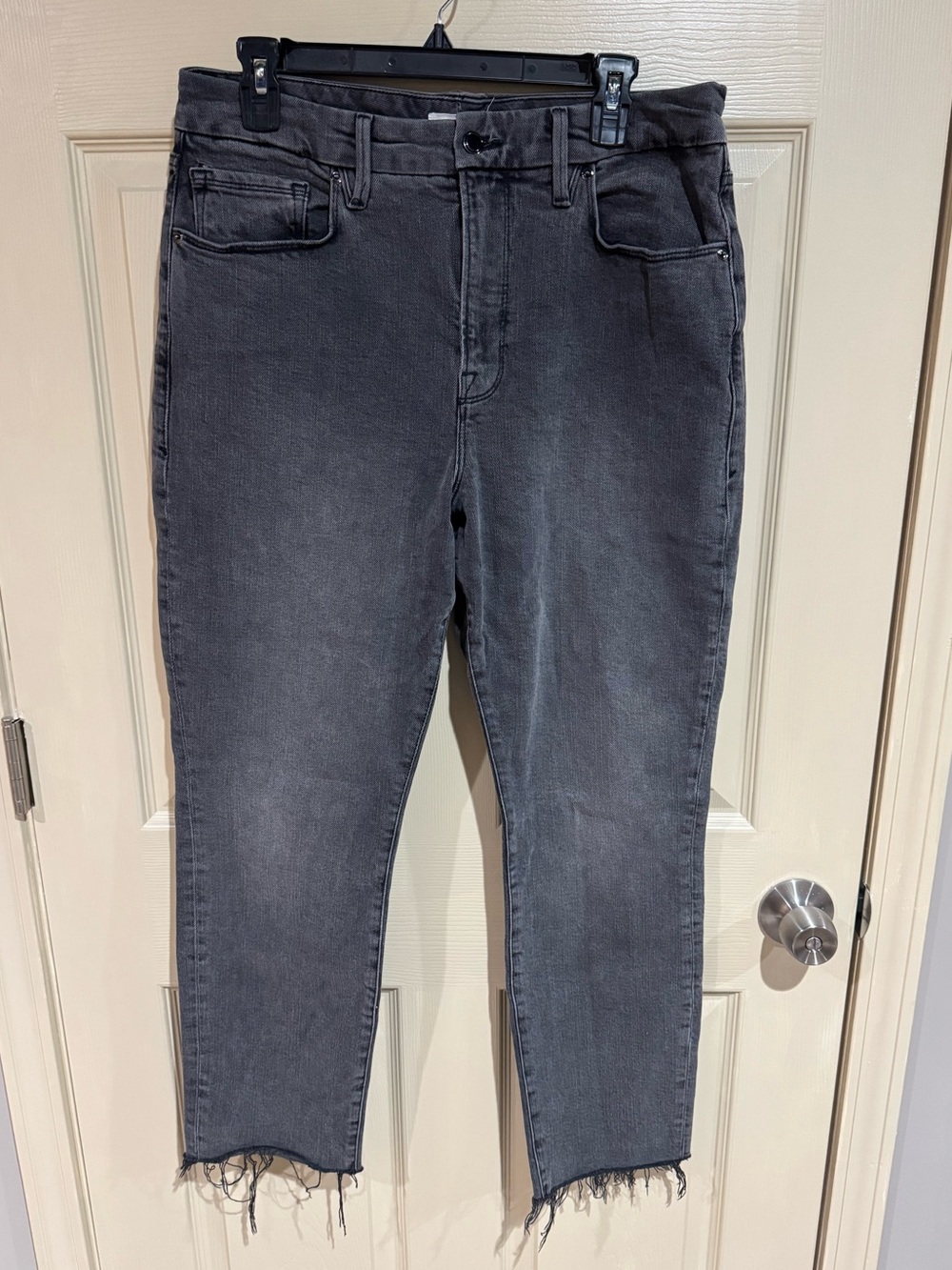 Good American Washed Black Slim Straight Jeans with Frayed Hem